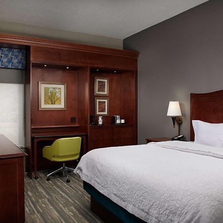 Hampton Inn Atlanta-Cumberland Mall/Cobb Galleria Area Смирна Екстер'єр фото